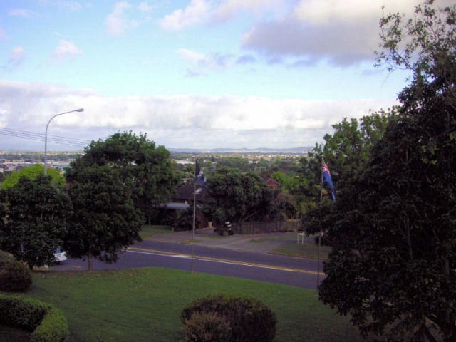 aucklandsuburb2.jpg